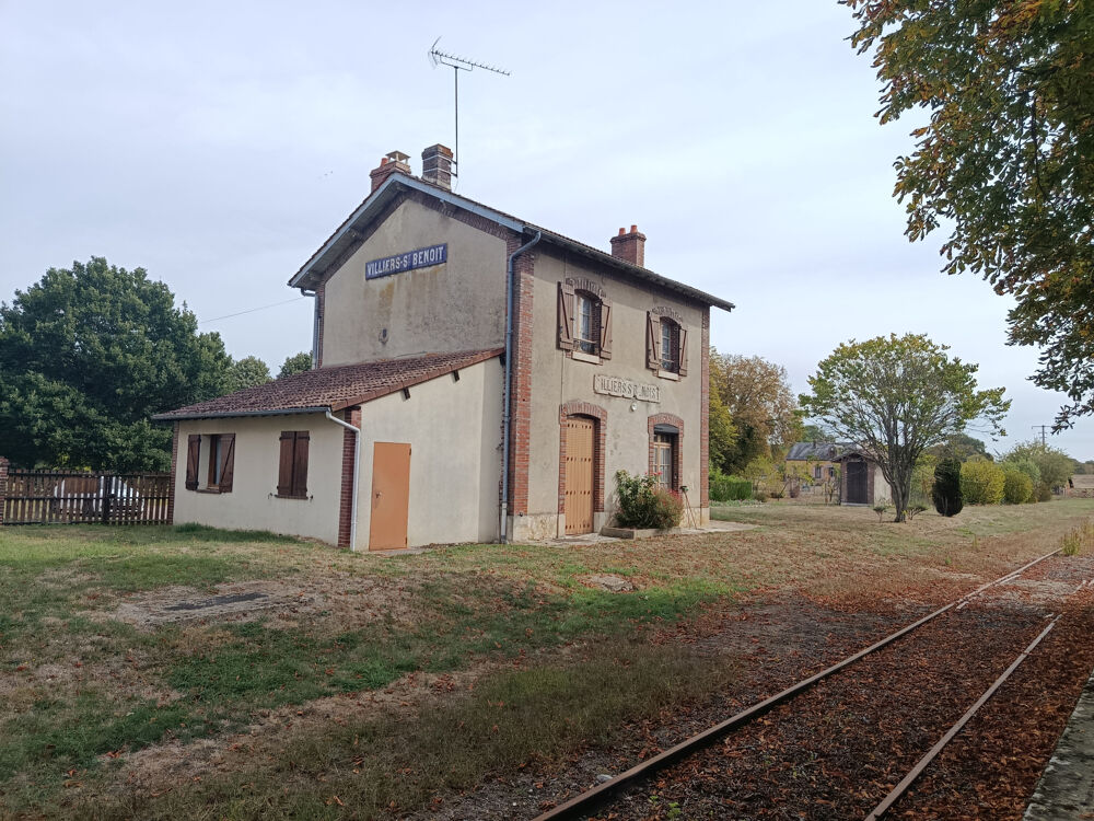 Ancienne gare, 4 chambres, jardin.