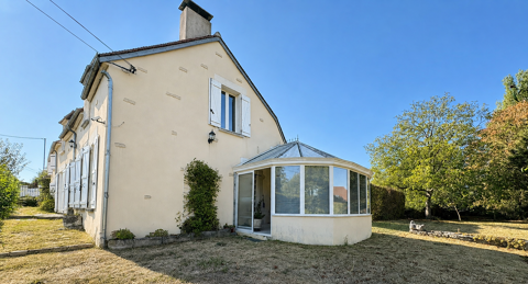   Longère authentique de 194 m2   Pouligny (Escamps) Maison - 6 pièce(s) - 195 m²