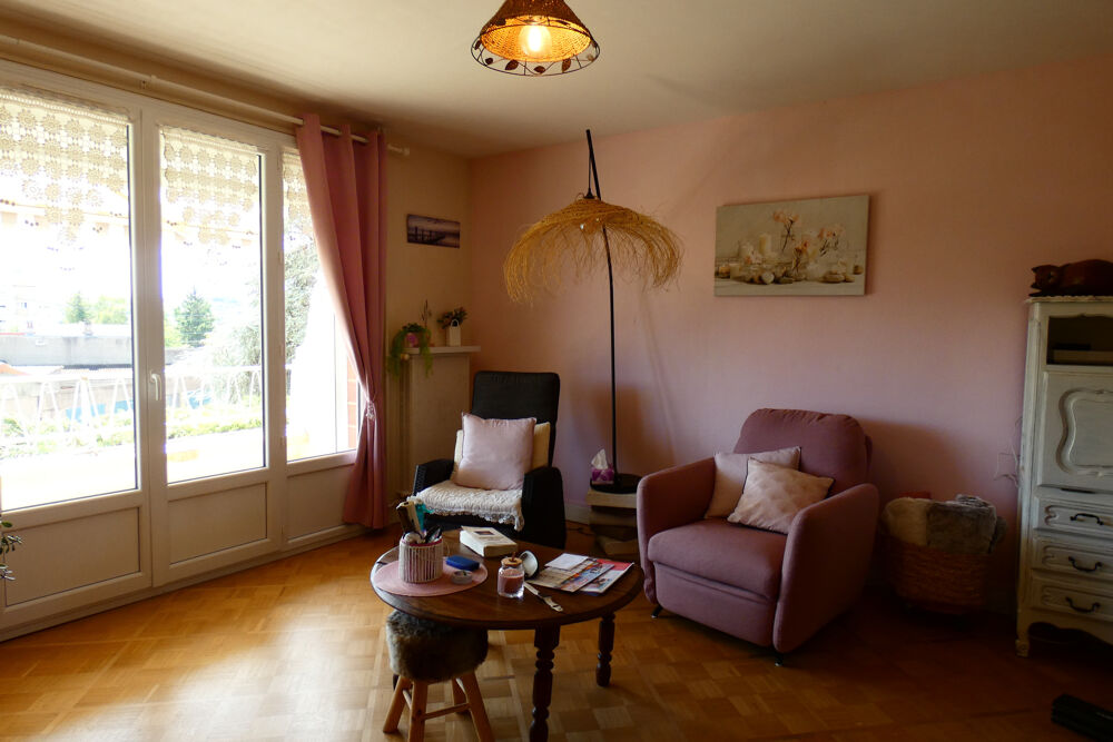 Vente Appartement À vendre   Bel appartement de 68 m2 avec garage, cave et balcon à Auxerre Auxerre
