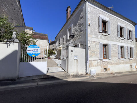   À Charentenay, découvrez cette maison pleine de potentiel ! Maison - 6 pièce(s) - 188 m²