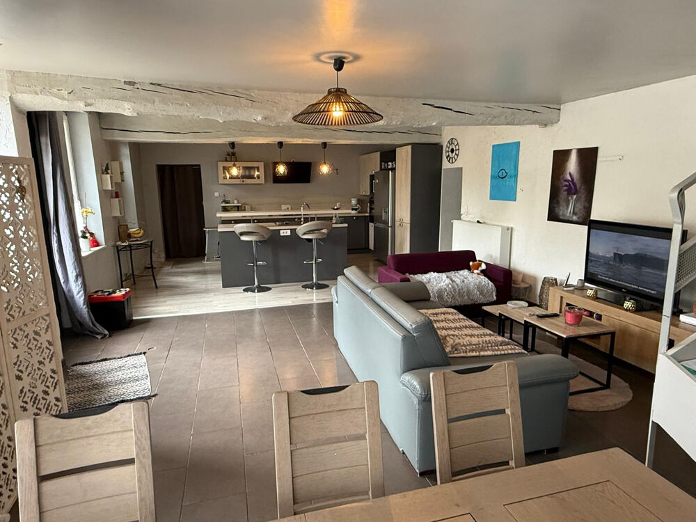 Vente Maison Immense maison en vente à La Celle-Saint-Cyr avec AUXERRE La celle st cyr