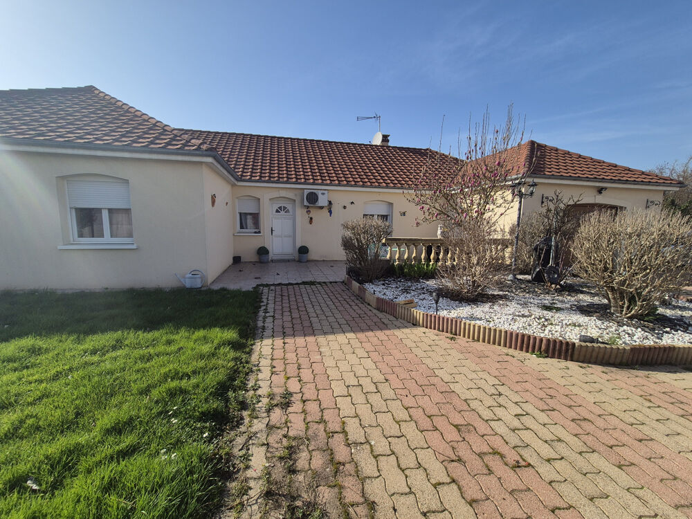 Vente Maison Pavillon de plain-pied 5 chambres   Terrain 1 443 m2   Fibre optique Beaumont