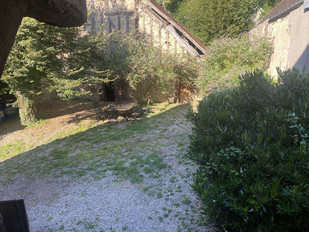 Vente Maison Charme de l'ancien avec jardin et dépendances La ferte loupiere