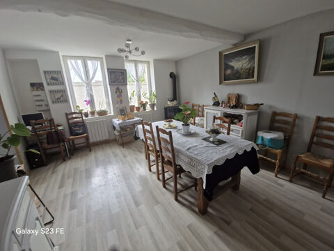   Jolie maison de village avec jardin � Ligny-le-Ch�tel Maison - 4 pi�ce(s) - 80 m�