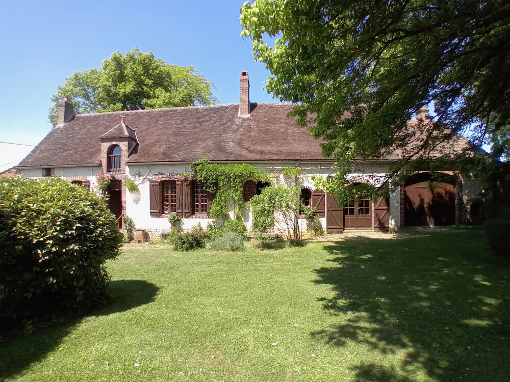 Propriété de caractère aux multiples projets à Saint Maurice le Vieil!
