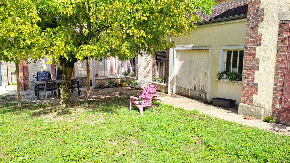 Vente Maison Jolie maison ancienne rénovée, 2/3 chambres Mont st sulpice