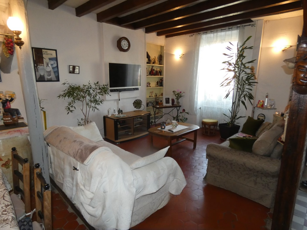 Charmoy : maison de 150 m2 avec terrasse et 4 chambres
