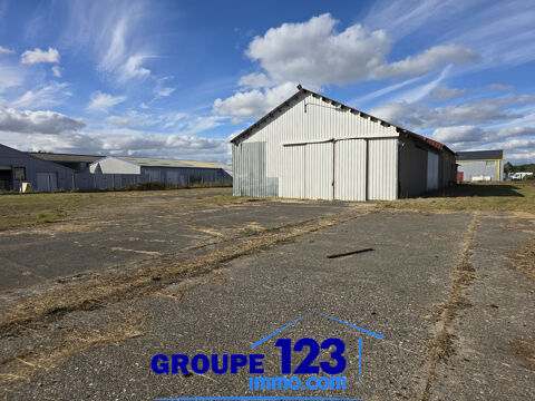 ENTREPOT DE 800 M2 SUR 4.000 M2 DE TERRAIN CLOS 2700 89470 Moneteau