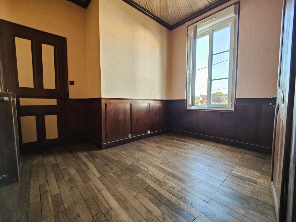 Maison avec local loué à Migennes Vivez et investissez en un seul lieu
