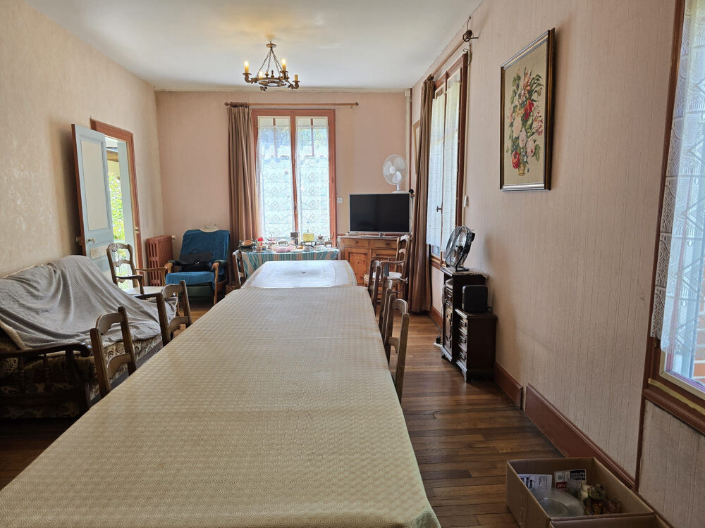 Auxerre (89) - Maison de 126 m2 habitable - Le charme des années 30 au coeur d'un environnement privilégié