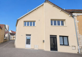  Immeuble à vendre 143 m²