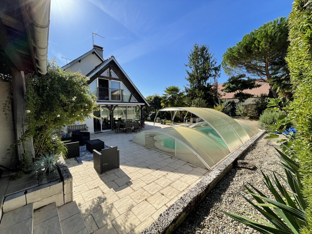 Vente Maison Grande et belle maison familliale de 190 m2 avec piscine, à moins 10 minutes d'Auxerre Moneteau