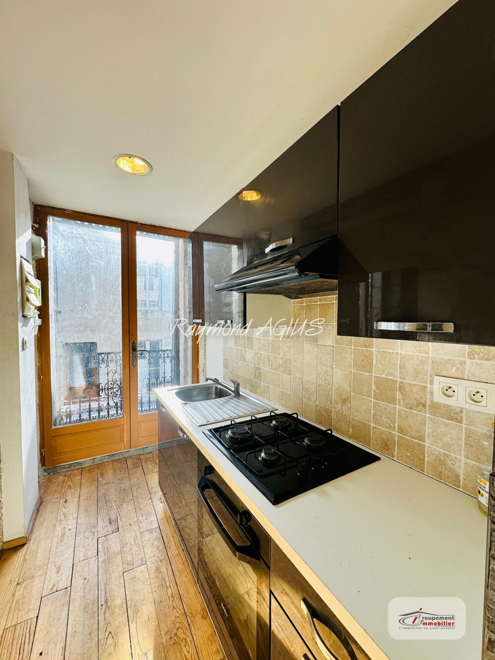 3 charmants logements Excellente opportunité d'investissement