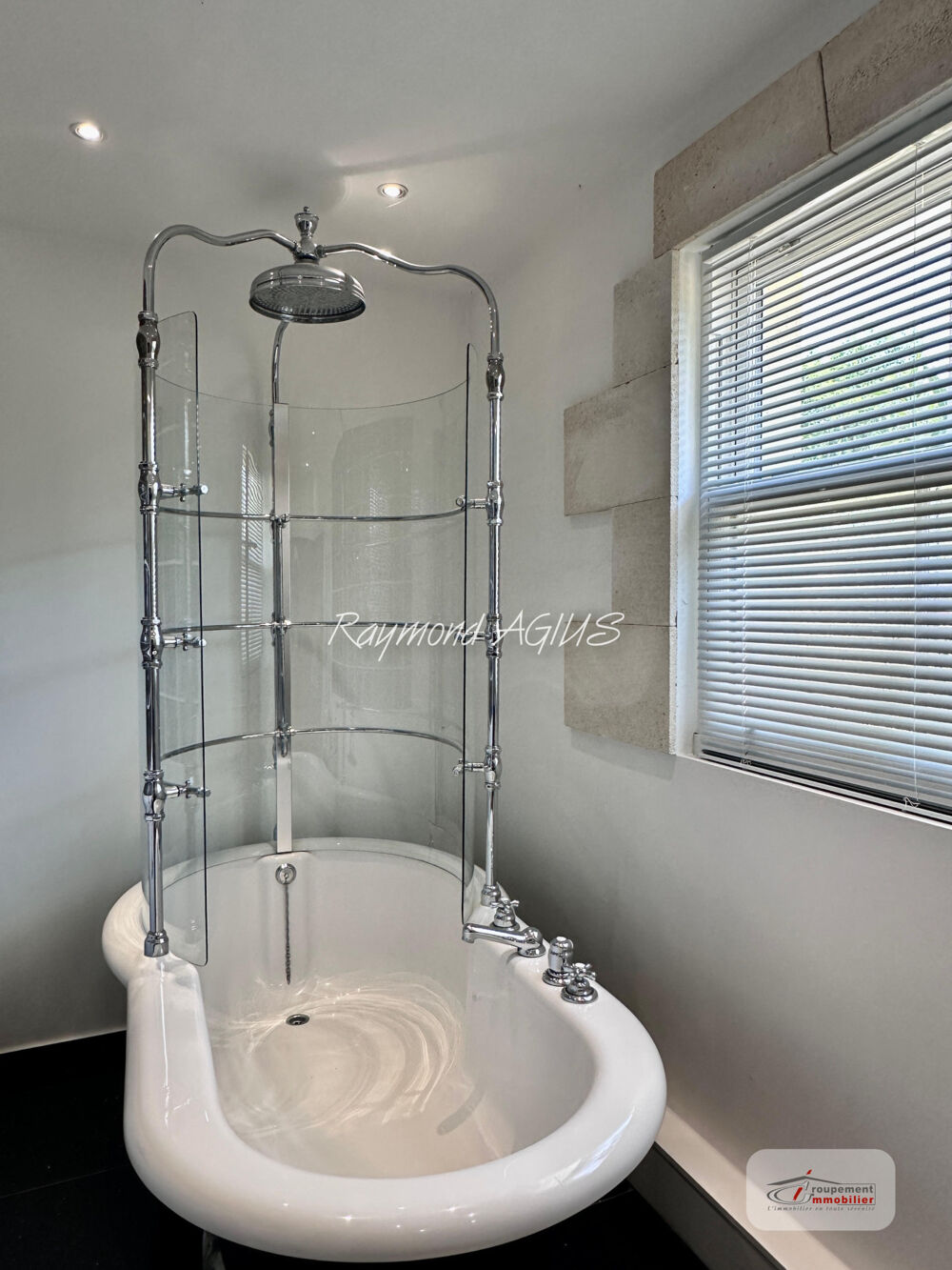 à vendre  Maison Saint-Seurin-de-Prats (24230)