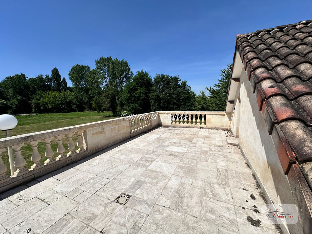 à vendre  Maison Saint-Seurin-de-Prats (24230)