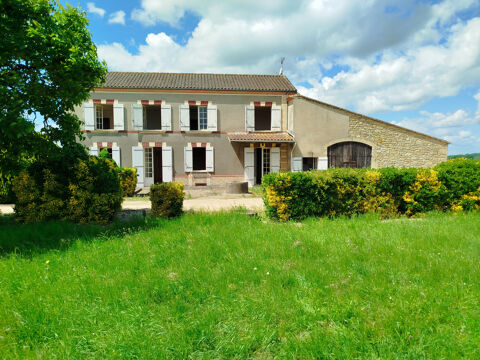   Ancienne propri�t� viticole � r�inventer au c�ur de la campagne - 33220 Caplong Maison - 8 pi�ce(s) - 249 m�