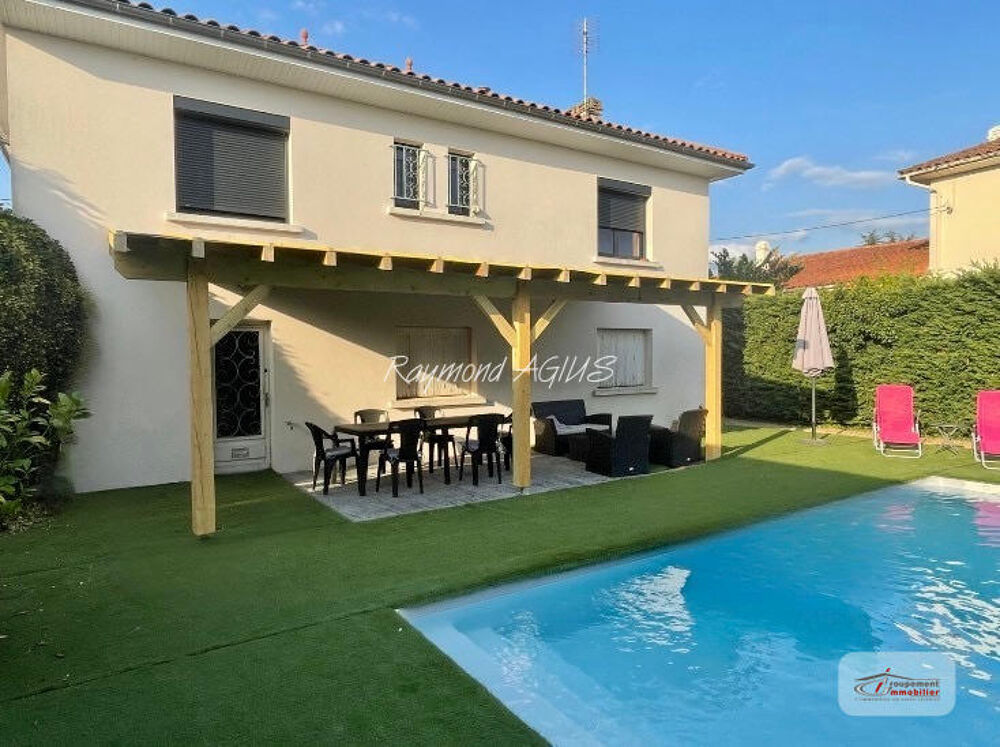 Maison lumineuse de 4 chambres avec piscine dans un quartier très prisé