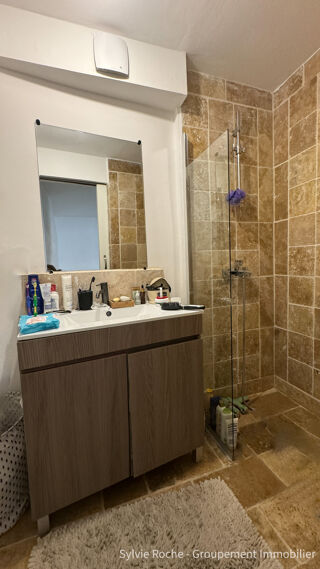  Immeuble � vendre 121 m�