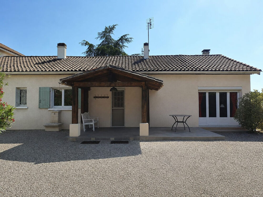 Belle maison familiale de 159 m2 avec piscine sur une parcelle arborée de 2 363 m2
