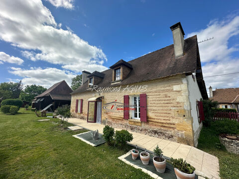 Charmante maison en pierre du 19ème siècle avec de nombreuses dépendances. 355000 Le Fleix (24130)