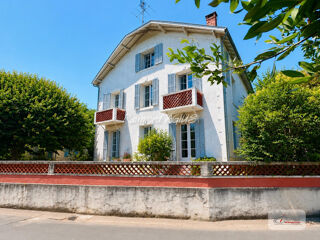  Maison à vendre 10 pièces 265 m²