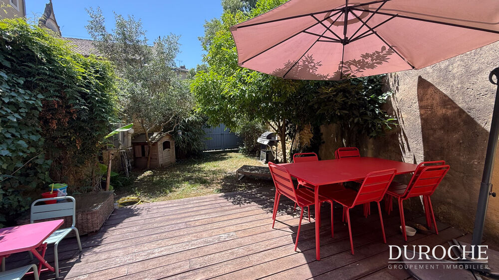 Vente Maison Caderousse, 5mn de l'échangeur A7/A9 d'ORANGE, 25mn de la gare TGV d'AVIGNON, maison de village avec jardin. Caderousse