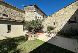  Maison à vendre 11 pièces 265 m²