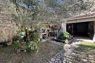  Maison à vendre 11 pièces 265 m²