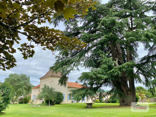  Maison � vendre 15 + pi�ces 515 m�