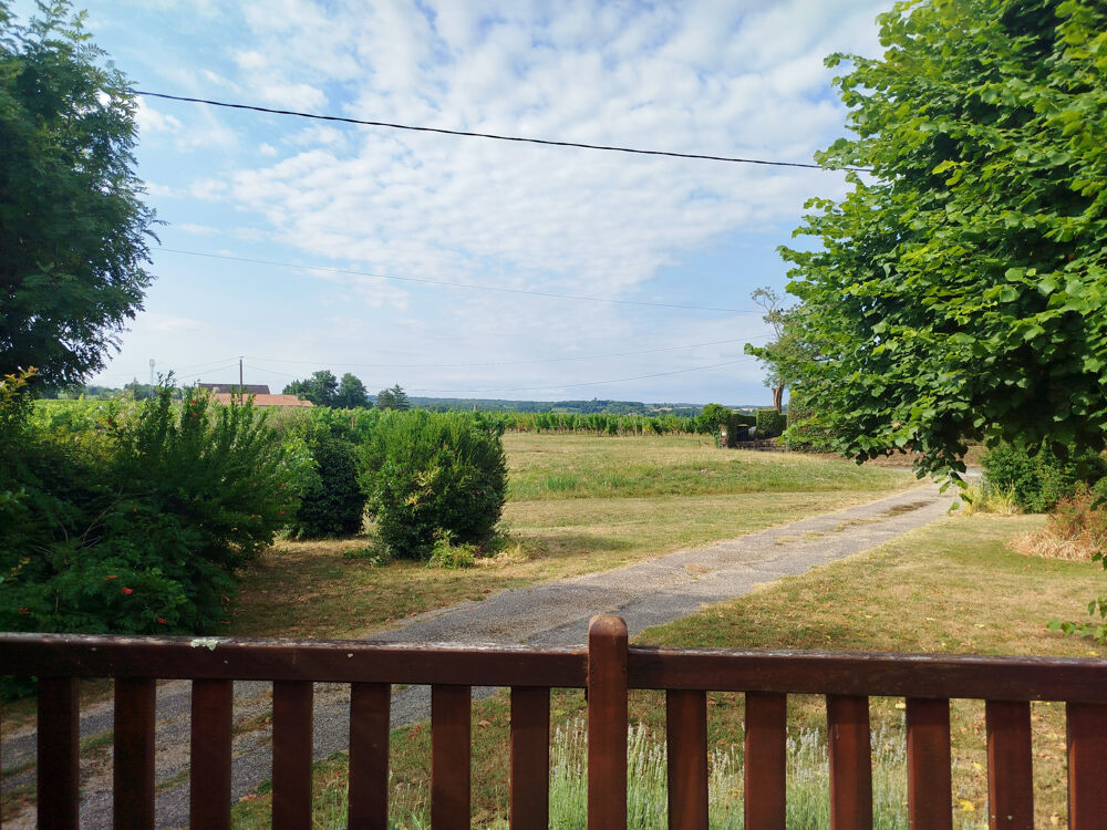 Charmante Maison construite en 79 avec Vue Panoramique et Grand Terrain de 4121 m2