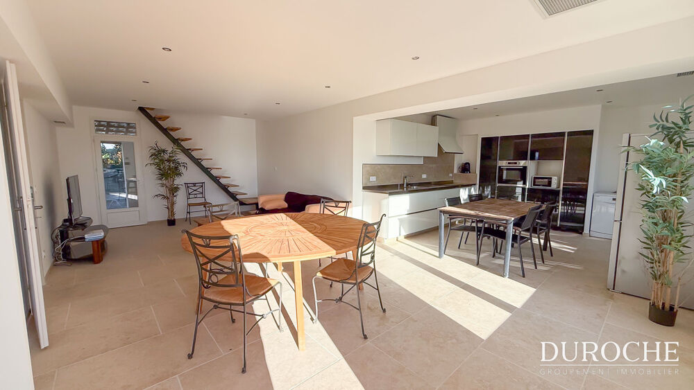 Séguret, Maison restaurée avec vue exceptionnelle 109 m2, piscine, garage et atelier