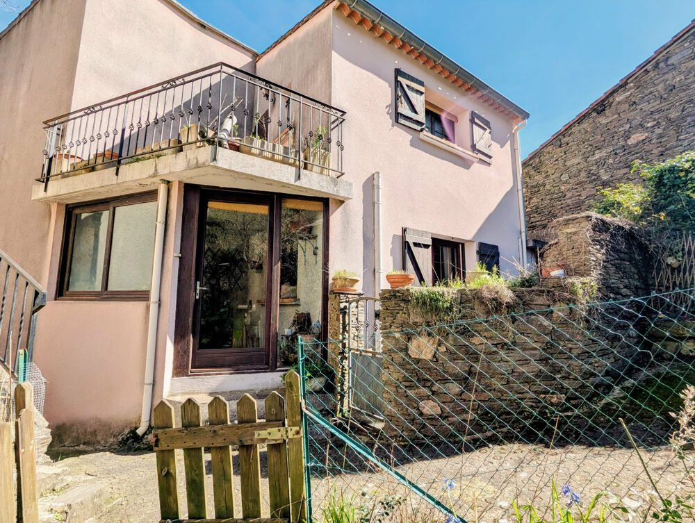 Maison avec jardin et Parking -Villecelle