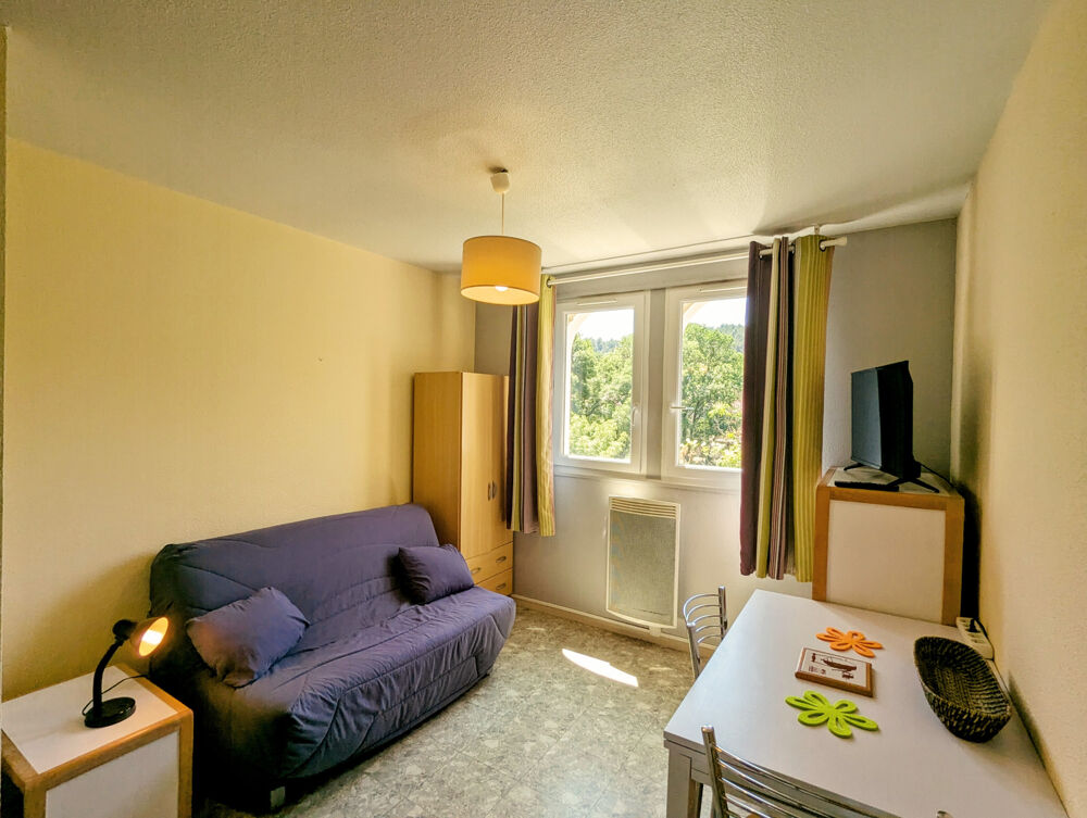 Beau studio avec vue 2 étage avec ascenseur