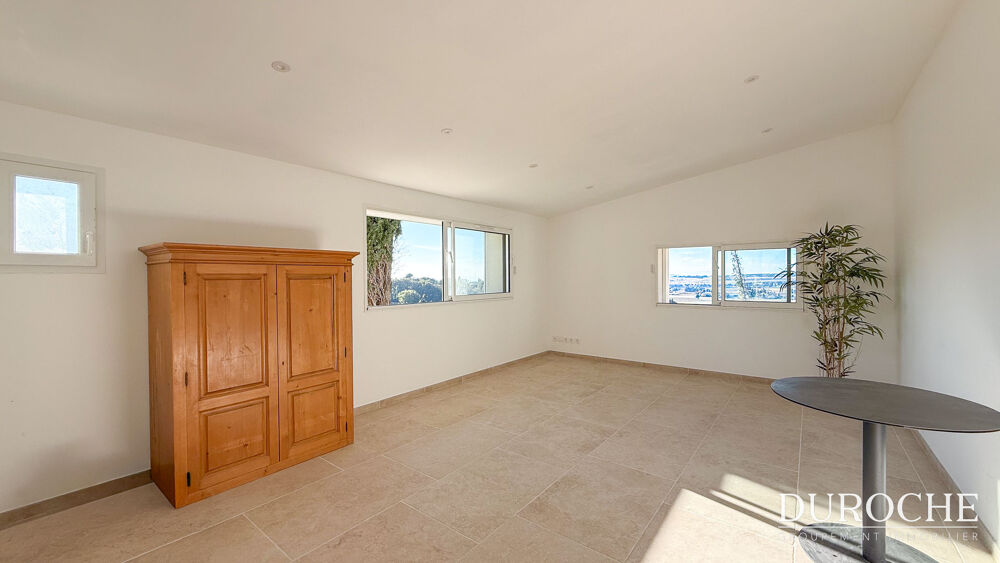 Séguret, Maison restaurée avec vue exceptionnelle 109 m2, piscine, garage et atelier