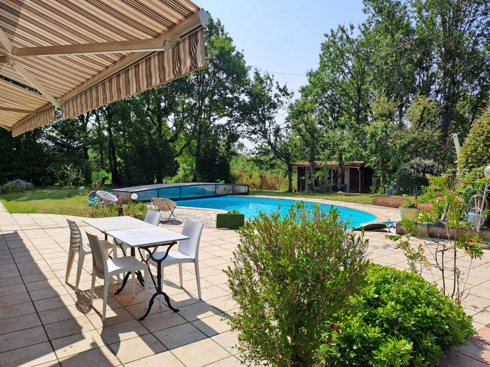 Vente Maison Maison de charme avec piscine. Moissac
