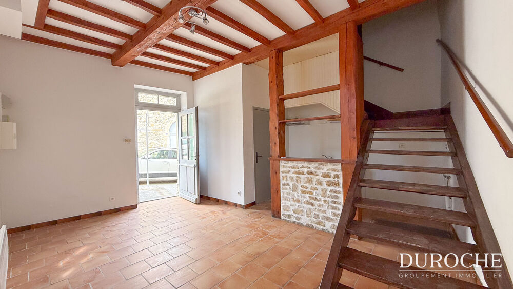 Valréas, maison de village au coeur du centre historique.