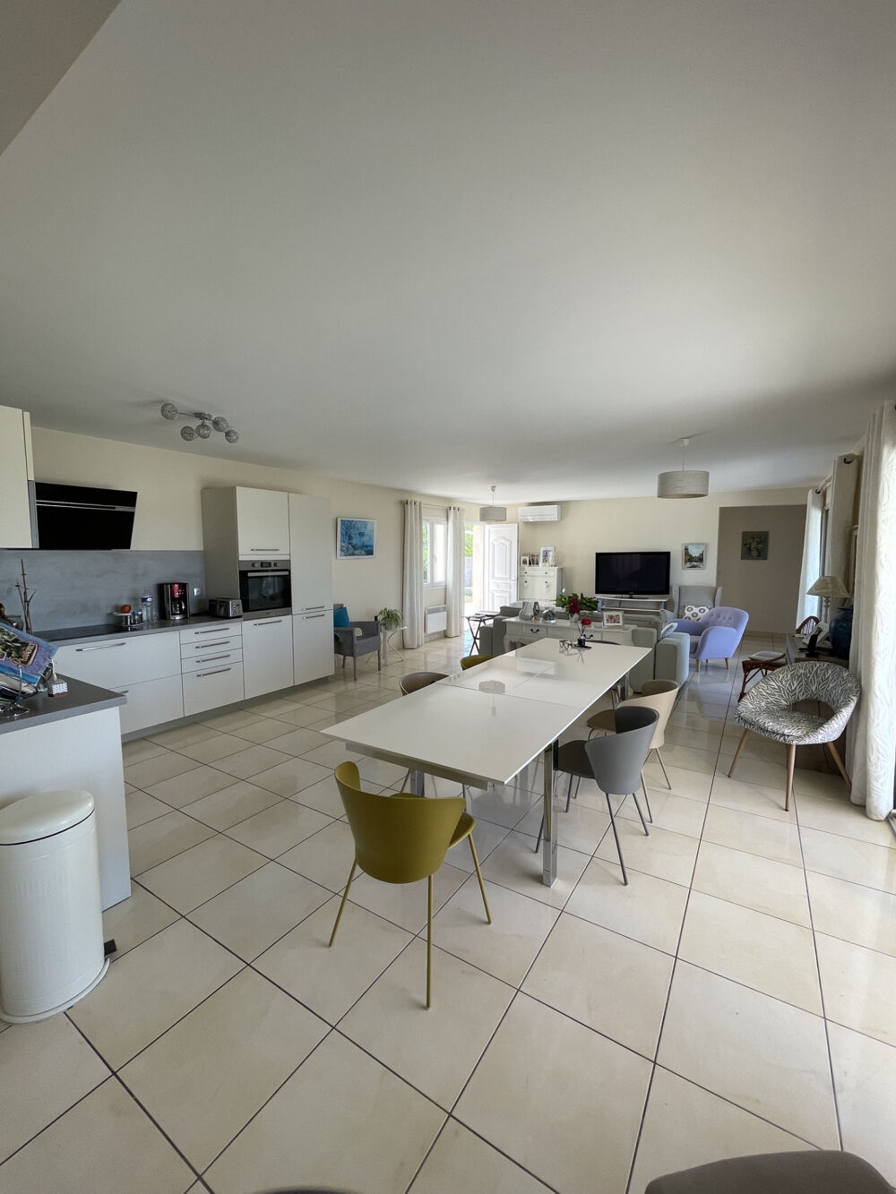 34120 Castelnau-De-Guers Magnifique maison de 148.50 m2 avec piscine et 857 m2 de terrain