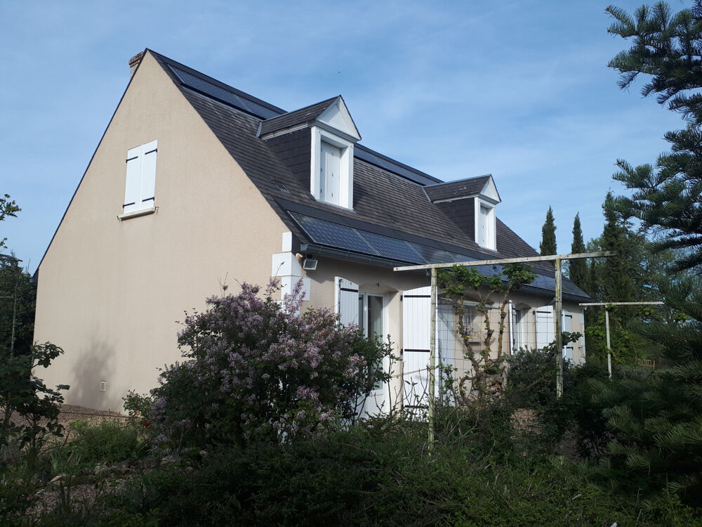 Belle maison meublée tout confort au sein d'un magnifique jardin clos et arboré