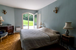  Propriété/château à vendre 8 pièces 235 m²