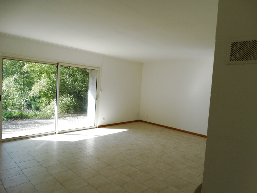 Corps de ferme + 2 locations