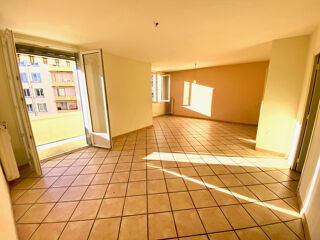  Appartement  vendre 4 pices 66 m