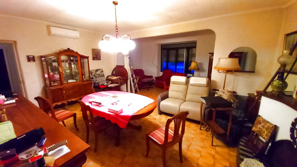 Grand Appartement avec Balcon et terrasse.