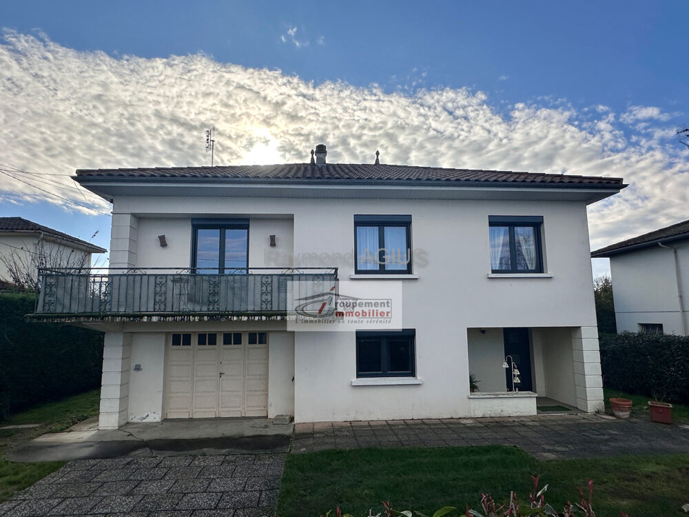Maison lumineuse de 4 chambres avec piscine dans un quartier très prisé