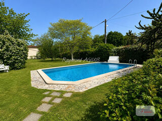  Maison à vendre 10 pièces 265 m²