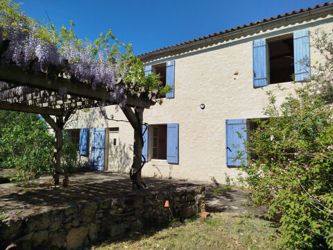   Au calme avec une vue d�gag�e, belle maison de campagne en pierre - 33350 Sainte Radegonde Maison - 9 pi�ce(s) - 250 m�