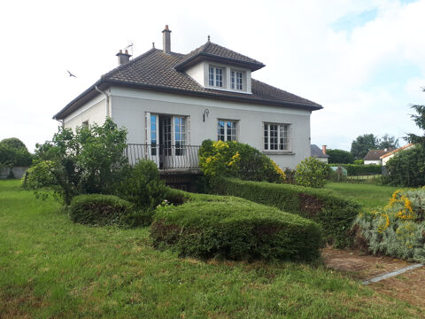   Belle maison d'architecte sur sous sol semi enterr� avec de superbes combles am�nageables Maison - 4 pi�ce(s) - 97 m�