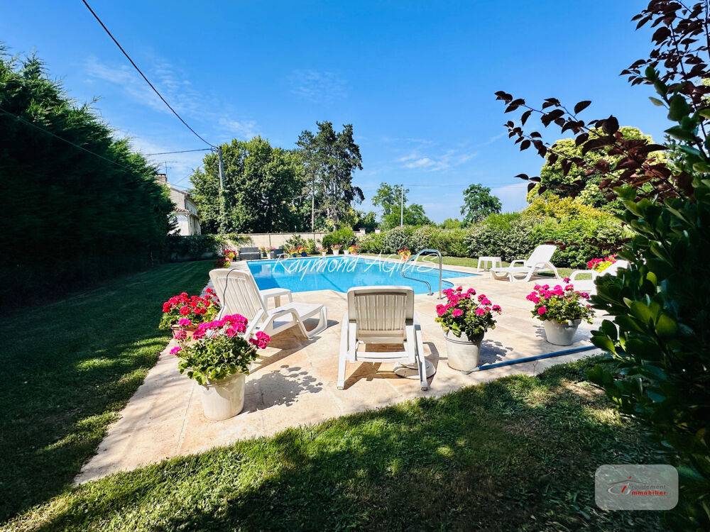 Superbe propriété au bord de la rivière avec maison d'amis, piscine et vue panoramique sur la Dordogne