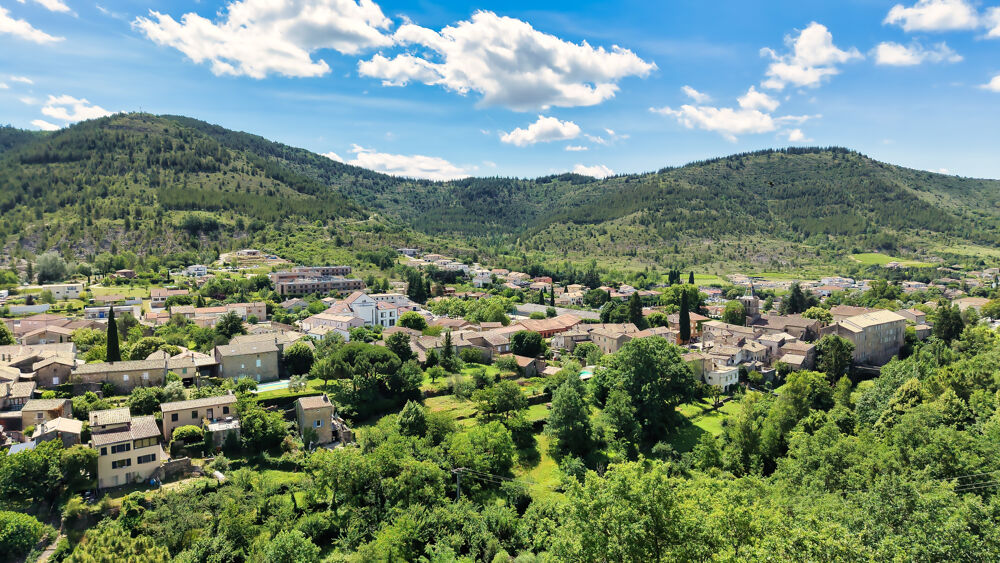 Vente Maison Secteur Vesseaux. Bâtisse en pierre avec Studio indépendant et piscine Aubenas