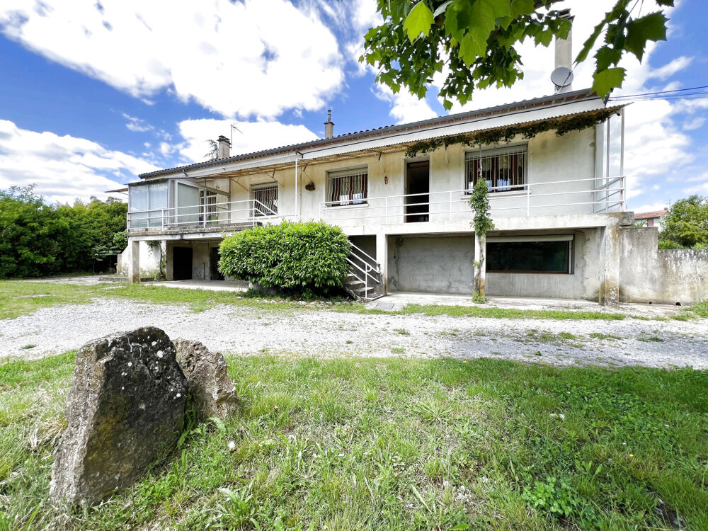 Vente Maison Maison avec terrain attenant comprenant 4 appartements Aubenas