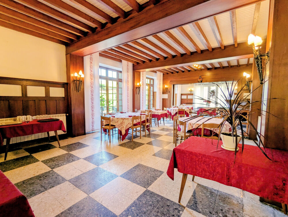 Vente Immeuble Ancien relais de diligence   Hôtel-restaurant   840 m2 Ceilhes et rocozels